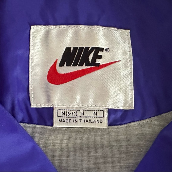 Nike jacket ladies medium Like new - Picture 1 of 2